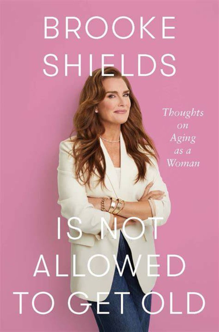 Brooke Shields Reveals She and Actress Laura Linney Were Childhood