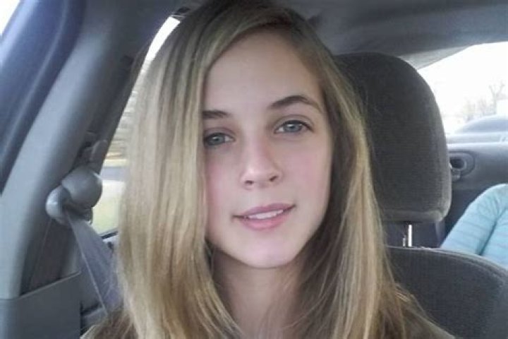 Dad chops off devastated teen daughter's hair after mum gets her
