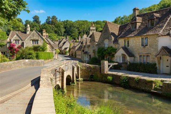 Drive To This Pretty Village Themed Restaurant To Relax & Have Good