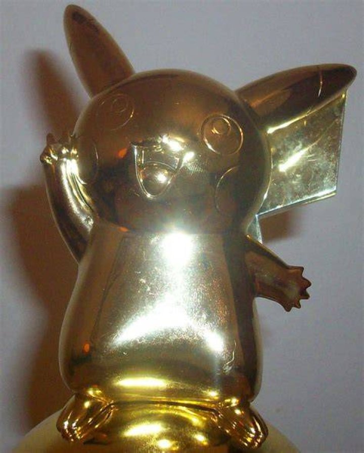 Gold Pikachu by Psycho008 on DeviantArt