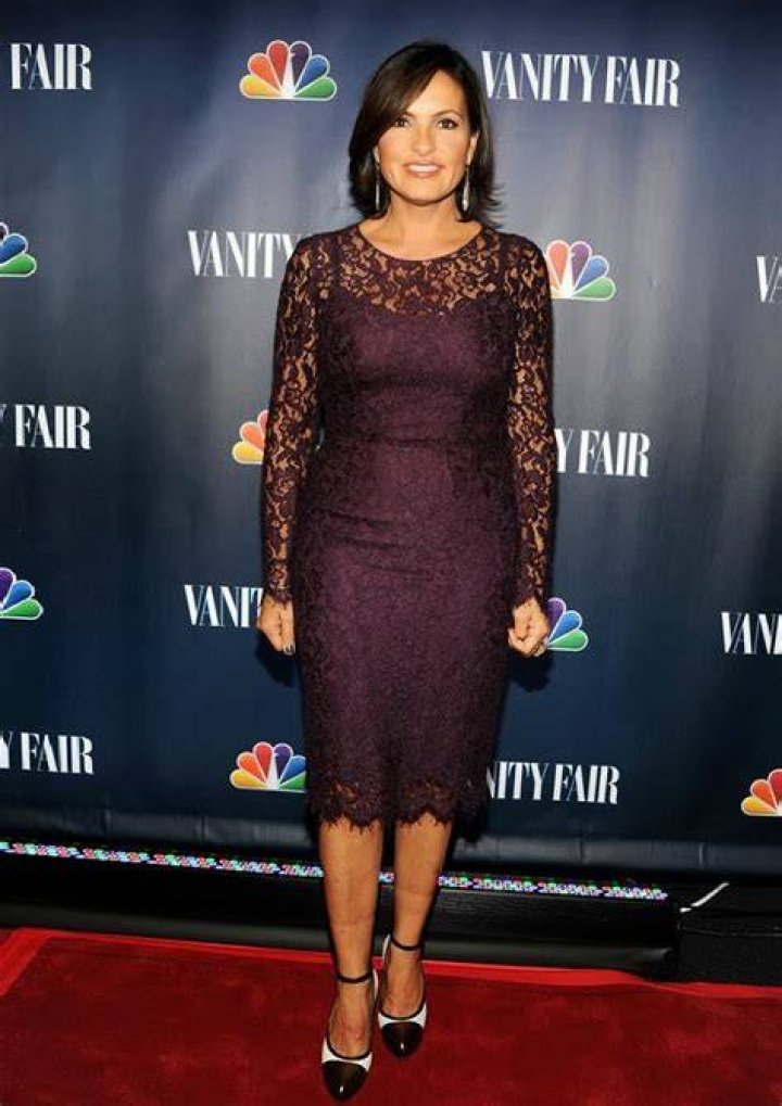 How Tall Is Mariska Hargitay? Height Comparison! YouTube