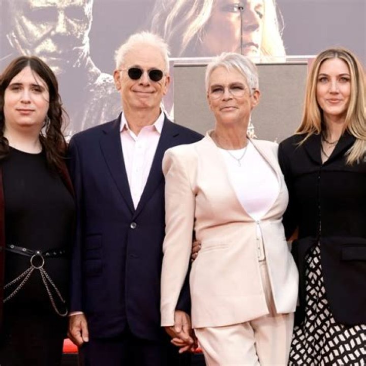 Introducir 61+ imagen jamie lee curtis relationships Thptnganamst.edu.vn