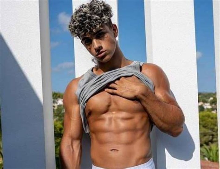 Sepanta Arya Bio, Net Worth 2023, Age, Birthday, Height