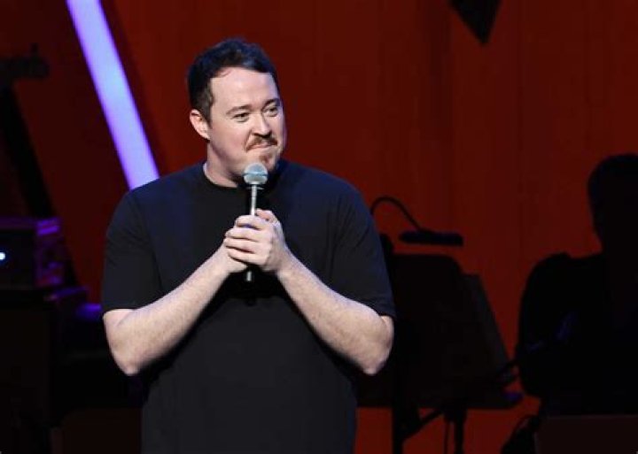 Shane Gillis returns to Saturday Night Live and bombs opening monologue
