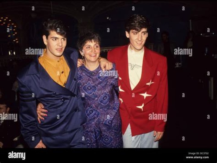 Who are Jonathan Knight Parents? Meet Allan Knight and Marlene Putnam